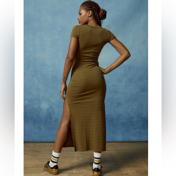 NWT UO BDG T-Shirt Midi Dress - Olive Striped - Picture 3 of 4